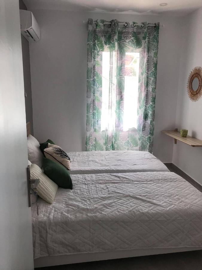 Calma Apartment Масути Екстериор снимка
